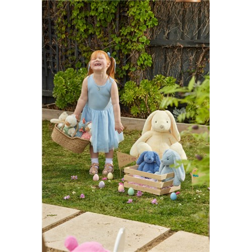 jiggle-giggle-easter-bunny-picnic-plush-bunnies-pastel-green-lilac-pink-600x900